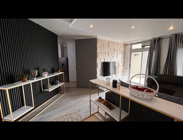 2 bed property to rent in MORNINGSIDE